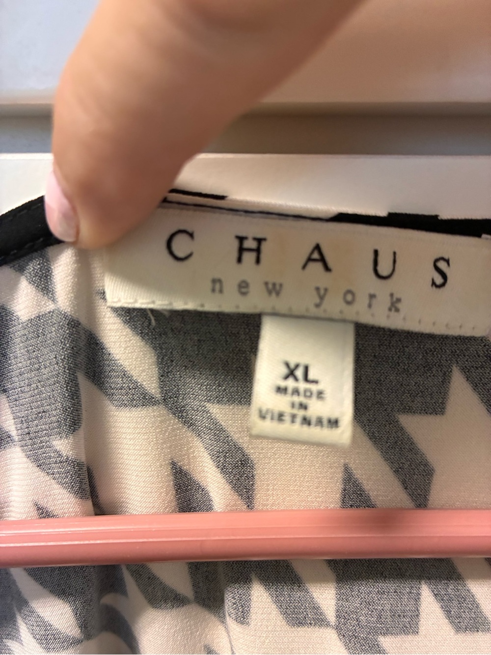 Chaus Black and White Houndstooth 3/4 Sleeve Top - Picture 4 of 6